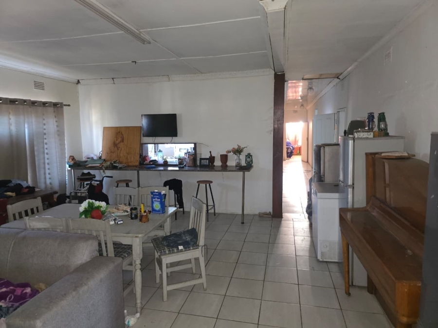 5 Bedroom Property for Sale in Oos Einde North West